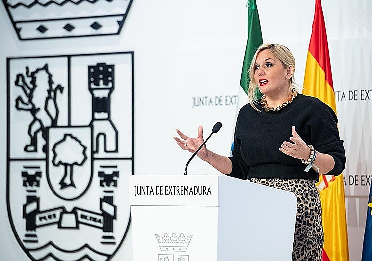 La Junta abonará «a más tardar» en enero la subida salarial por un «problema técnico»